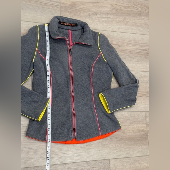 FREUEN SCHUH Gray and Yellow Women's Sweater 💛💖 - Picture 3 of 9